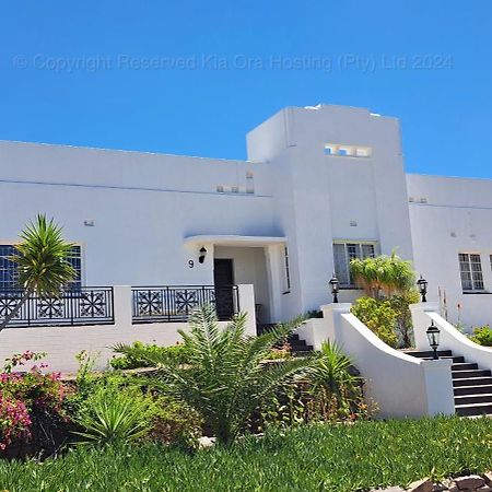 Kia Ora Guest House Beaufort Wes Buitenkant foto